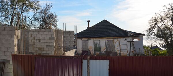 Возведение новых домов в селе Приморском Возведение новых домов в селе Приморском - Sputnik Абхазия