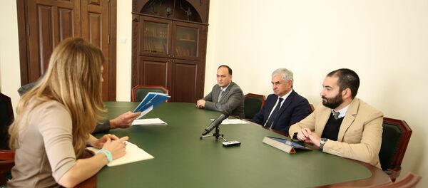 Президент Республики Абхазия Рауль Хаджимба встретился с постоянным координатором ООН, постоянным представителем ПРООН Нильсом Скоттом - Sputnik Абхазия