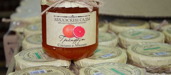 Продукция фабрики Абхазские сады Продукция фабрики Абхазские сады - Sputnik Аҧсны