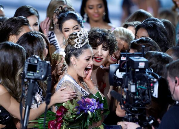 Представительница ЮАР Деми-Лей Нель-Петерес получила титул Мисс Вселенная-2017 - Sputnik Абхазия