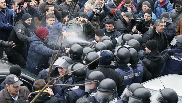 Полиция в Киеве против сторонников Саакашвили - Sputnik Абхазия