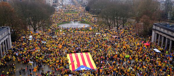 Демонстрация каталонцев в поддержку К. Пучдемона в Брюсселе Демонстрация каталонцев в поддержку К. Пучдемона в Брюсселе - Sputnik Абхазия