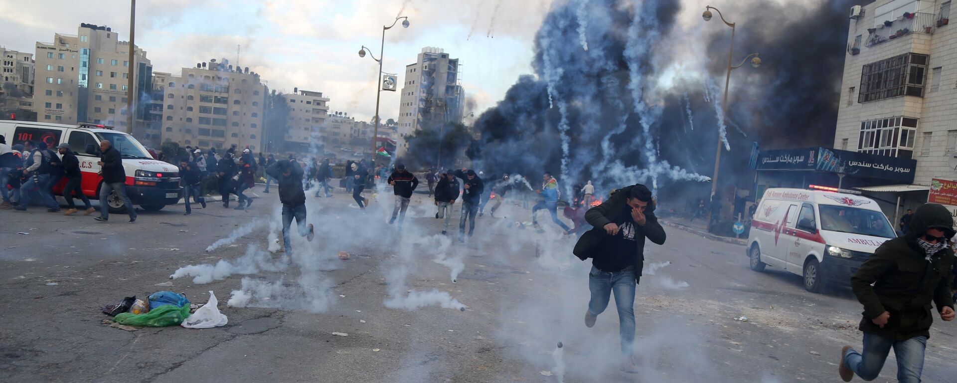 Участники акции протеста в Палестине против решения о признании Иерусалима столицей Израиля - Sputnik Абхазия, 1920, 09.03.2026