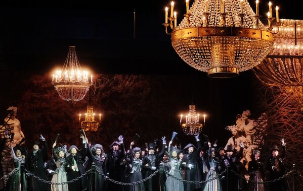 Новая версия спектакля Пиковая дама в театре Геликон-опера - Sputnik Абхазия