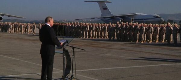 Путин прилетел в Сирию и приказал вывести войска - Sputnik Абхазия