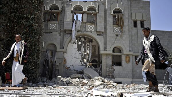 Авиация коалиции арабских стран нанесла авиаудары по резиденции экс-президента Йемена Али Абдаллы Салеха - Sputnik Абхазия