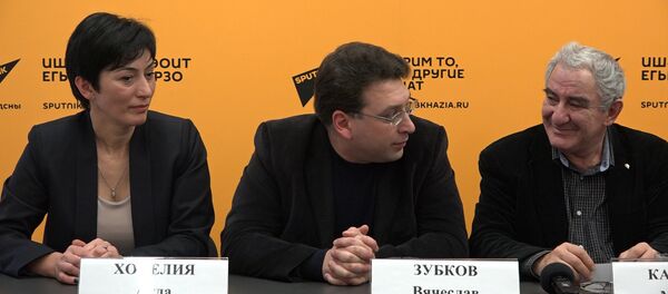 Волнуюсь и жду встречи: Михаил Казиник рассказал об отношении к Абхазии Волнуюсь и жду встречи: Михаил Казиник рассказал об отношении к Абхазии - Sputnik Абхазия