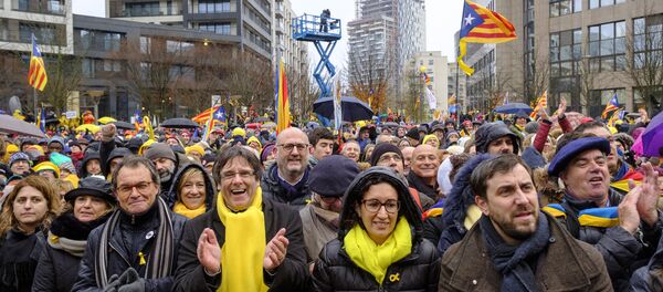 Демонстрация каталонцев в поддержку К. Пучдемона в Брюсселе Демонстрация каталонцев в поддержку К. Пучдемона в Брюсселе - Sputnik Абхазия