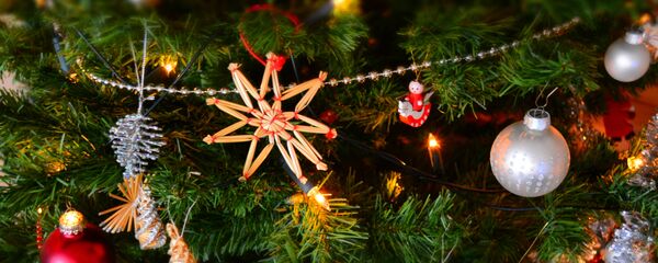 Новогодние игрушки - Sputnik Аҧсны