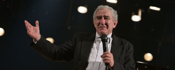 Концерт-лекция Михаила Казиника Концерт-лекция Михаила Казиника - Sputnik Абхазия