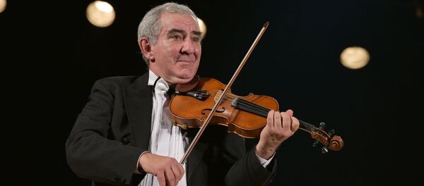 Концерт-лекция Михаила Казиника Концерт-лекция Михаила Казиника - Sputnik Абхазия