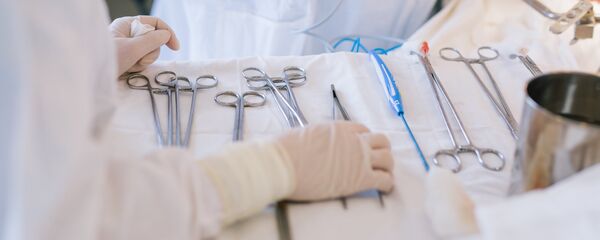 Операция по удалению злокачественной опухоли Операция по удалению злокачественной опухоли - Sputnik Абхазия