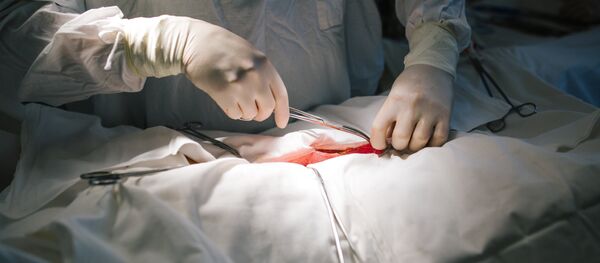 Операция по удалению злокачественной опухоли - Sputnik Абхазия