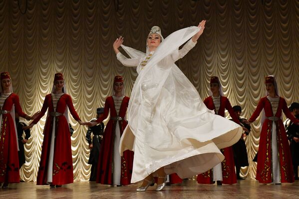 Отчетный концерт ансамбля Кавказ - Sputnik Абхазия