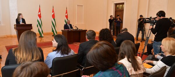 Итоговая пресс-конференция президента Абхазии Итоговая пресс-конференция президента Абхазии - Sputnik Абхазия