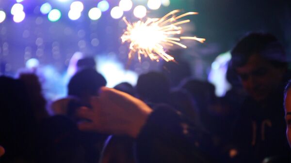 Барабаны, брейк-данс и салют: как встречали Новый год в Сухуме - Sputnik Аҧсны