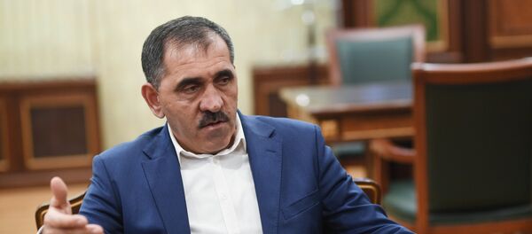 Глава Ингушетии Юнус-Бек Евкуров Глава Ингушетии Юнус-Бек Евкуров - Sputnik Абхазия