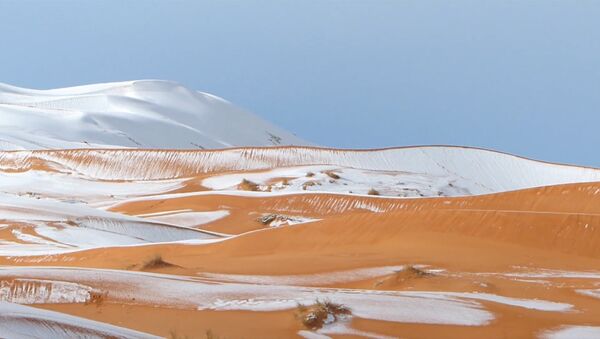 В пустыне Сахара второй год подряд выпал снег - Sputnik Абхазия