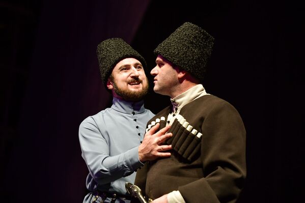 Премьера спектакля молодежного театра Келешбей - Sputnik Абхазия