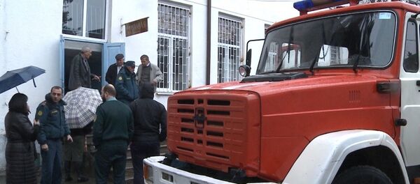 Возгорание в 10-ой школе - Sputnik Абхазия