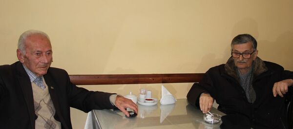 Юрий Нармания и Владимир Агрба Юрий Нармания и Владимир Агрба - Sputnik Абхазия