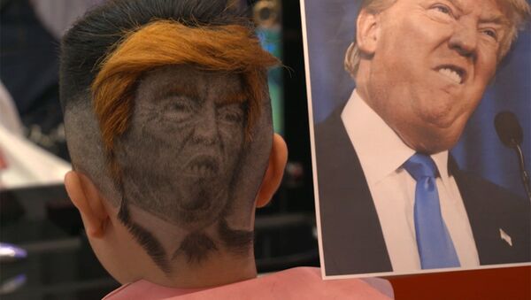 Необычный парикмахер делает клиентам портреты Трампа и Путина на затылках - Sputnik Абхазия