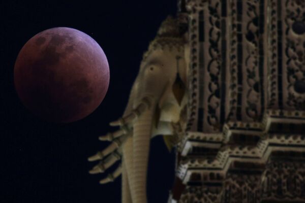 Кровавая Луна в Бангкоке - Sputnik Абхазия