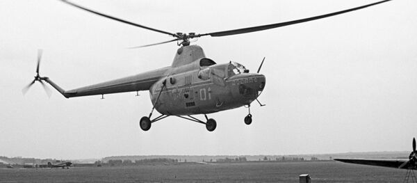 Советский многоцелевой вертолет Ми-1 Советский многоцелевой вертолет Ми-1 - Sputnik Абхазия