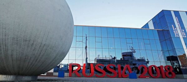 Инсталляция Russia 2018 у Музея Мирового океана в Калининграде. Инсталляция Russia 2018 у Музея Мирового океана в Калининграде. - Sputnik Абхазия