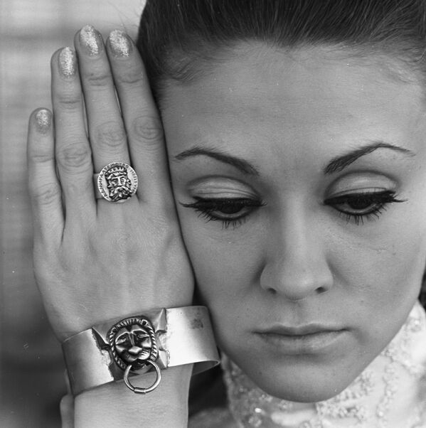 Женские ювелирные украшения из серебра,1969 год - Sputnik Абхазия
