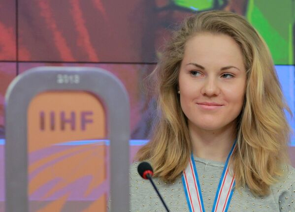 Игрок женской сборной по хоккею с шайбой Ангелина Гончаренко - Sputnik Абхазия