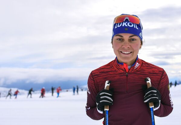 Российская лыжница Анастасия Седова на тренировке на леднике Дахштайн в Австрии - Sputnik Абхазия