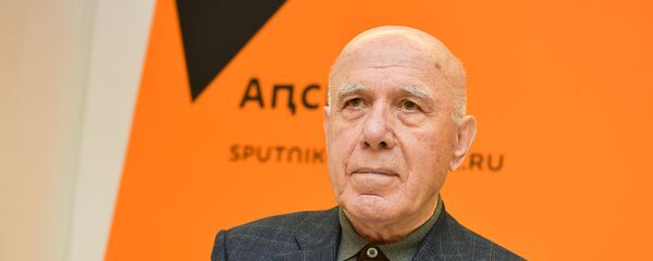 Олег Дамения Олег Дамения - Sputnik Аҧсны