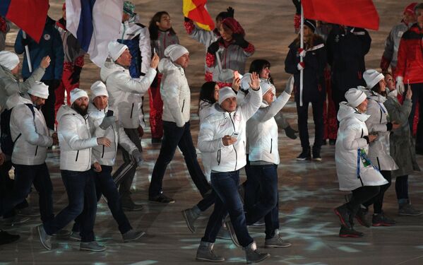 Российские спортсмены на церемонии закрытия XXIII зимних Олимпийских игр в Пхенчхане - Sputnik Абхазия