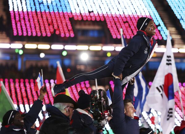Спортсмены сборной Франции на церемонии закрытия XXIII зимних Олимпийских игр в Пхенчхане - Sputnik Абхазия