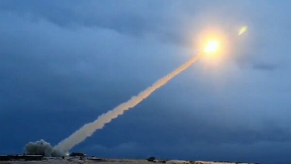 Испытание российской крылатой ракеты неограниченной дальности - Sputnik Абхазия