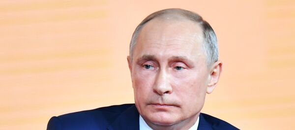 Президент РФ Владимир Путин Президент РФ Владимир Путин - Sputnik Абхазия