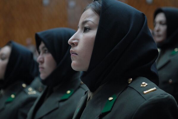 Выпуск женщин-военнослужащих в Афганистане - Sputnik Абхазия