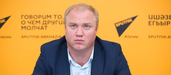 Видео-мост Москва-Сухум на тему Влияние внедрения курортного сбора в России на количество туристов в Абхазии Видео-мост Москва-Сухум на тему Влияние внедрения курортного сбора в России на количество туристов в Абхазии - Sputnik Аҧсны