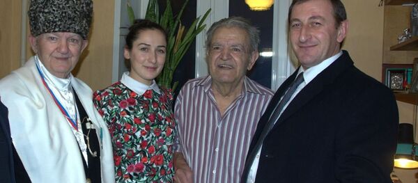 В гостях у Фазиля Искандера - Sputnik Абхазия