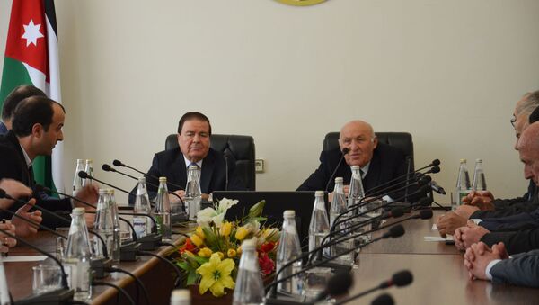 Делегации Палаты представителей Иорданского Хашимитского Королевства впервые прибыли с рабочим визитом в Абхазию - Sputnik Аҧсны