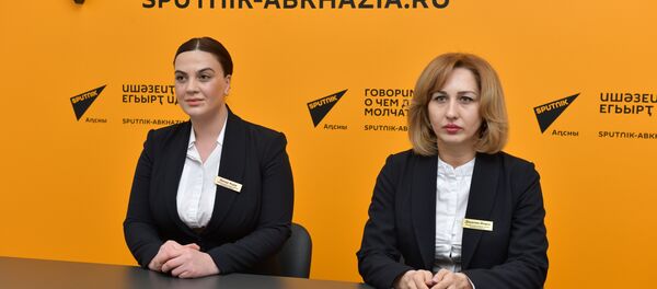 Кира Зекир-оглы и Инара Даурова Кира Зекир-оглы и Инара Даурова - Sputnik Абхазия