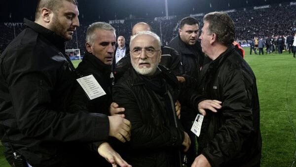 Президент ПАОКа Саввиди извинился за выход на поле во время матча - Sputnik Абхазия
