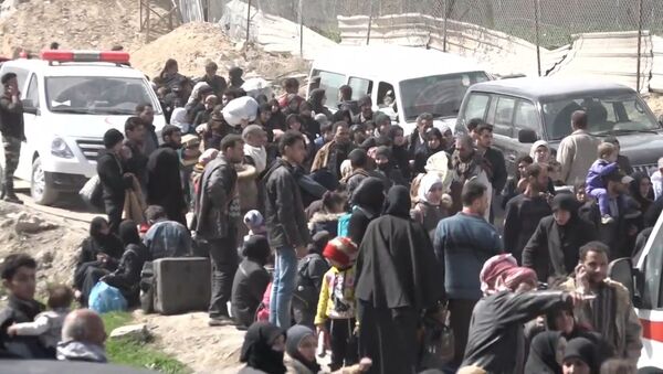 Более 11 тысяч мирных сирийцев покинули Восточную Гуту - Sputnik Абхазия