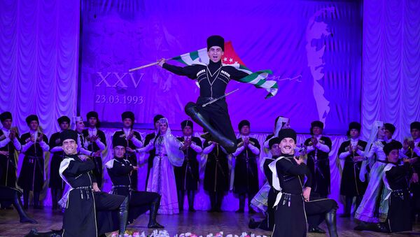 Праздничный концерт в честь 25-летия комитета по репатриации - Sputnik Абхазия
