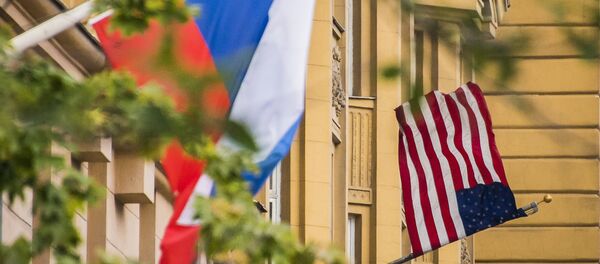 Флаги России и США - Sputnik Абхазия
