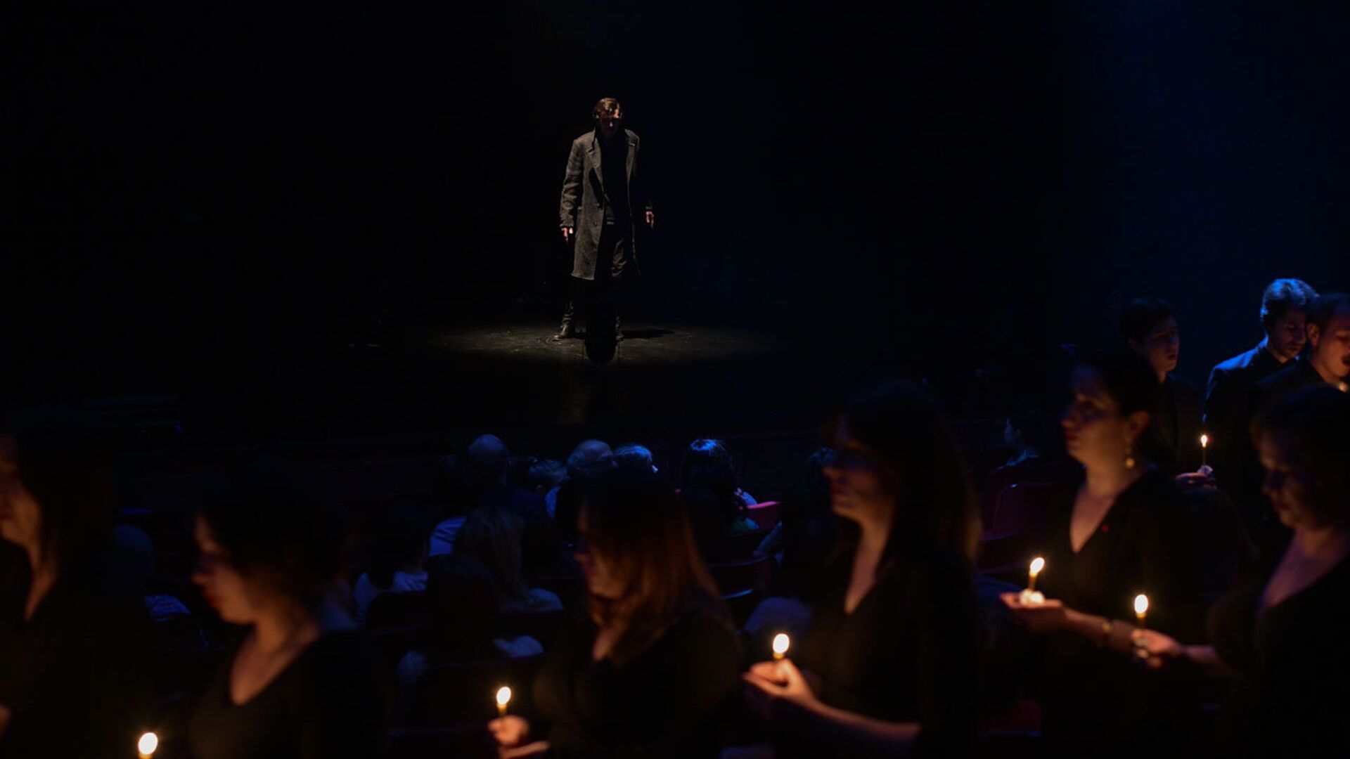 Спектакль Игрок в РУСДРАМе Спектакль Игрок в РУСДРАМе - Sputnik Абхазия, 1920, 21.09.2025