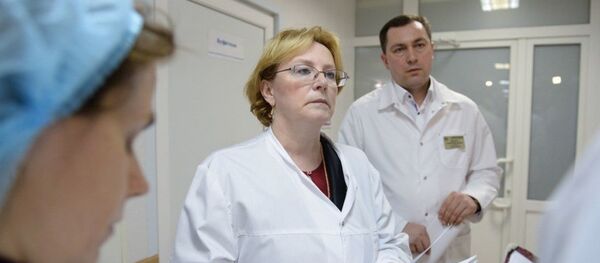 Выпрыгнувший из загоревшегося ТЦ в Кемерове мальчик пришёл в себя Выпрыгнувший из загоревшегося ТЦ в Кемерове мальчик пришёл в себя - Sputnik Абхазия