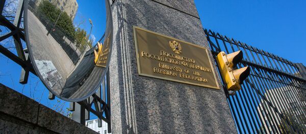 США высылают российских дипломатов и закрывают генконсульство в Сиэтле США высылают российских дипломатов и закрывают генконсульство в Сиэтле - Sputnik Аҧсны