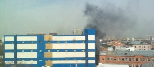 На востоке Москвы загорелся ТЦ Персей На востоке Москвы загорелся ТЦ Персей - Sputnik Аҧсны